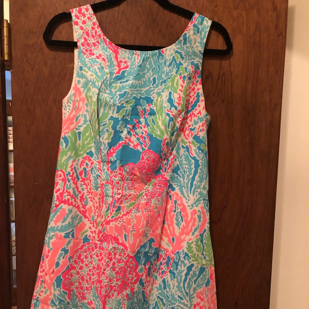 Colorful sleeveless Lilly Pulitzer dress